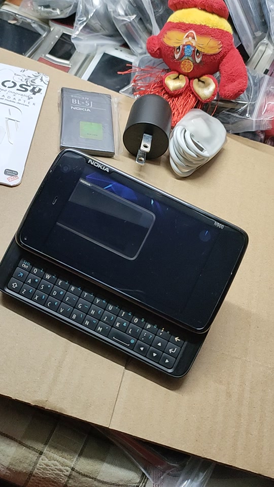 nokia720安卓版nokia7280是为女性设计的一款手机对吗